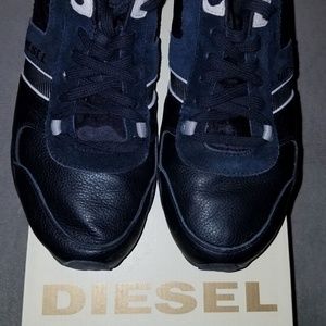 Diesel Black/Silver Gray "LOOP" Sneakers - Size 10